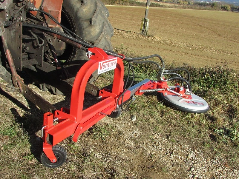 Podsekávač ohradníků DL 650 CUMBERLAND